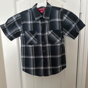 Montage Kids Plaid Short Sleeve Button-Up Shirt Size 6